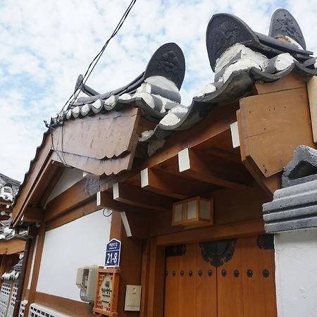 Han Hanok Guesthouse Сеул Екстер'єр фото