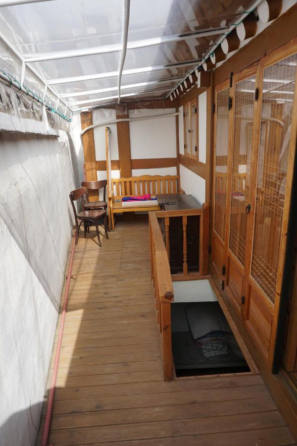 Han Hanok Guesthouse Сеул Екстер'єр фото