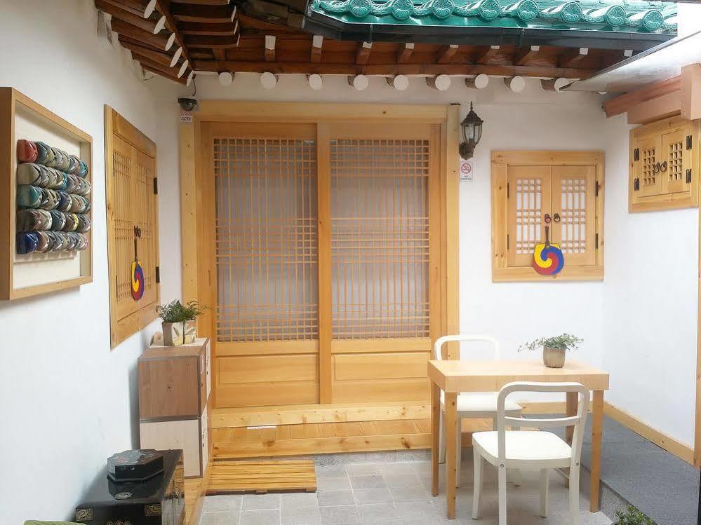 Han Hanok Guesthouse Сеул Екстер'єр фото