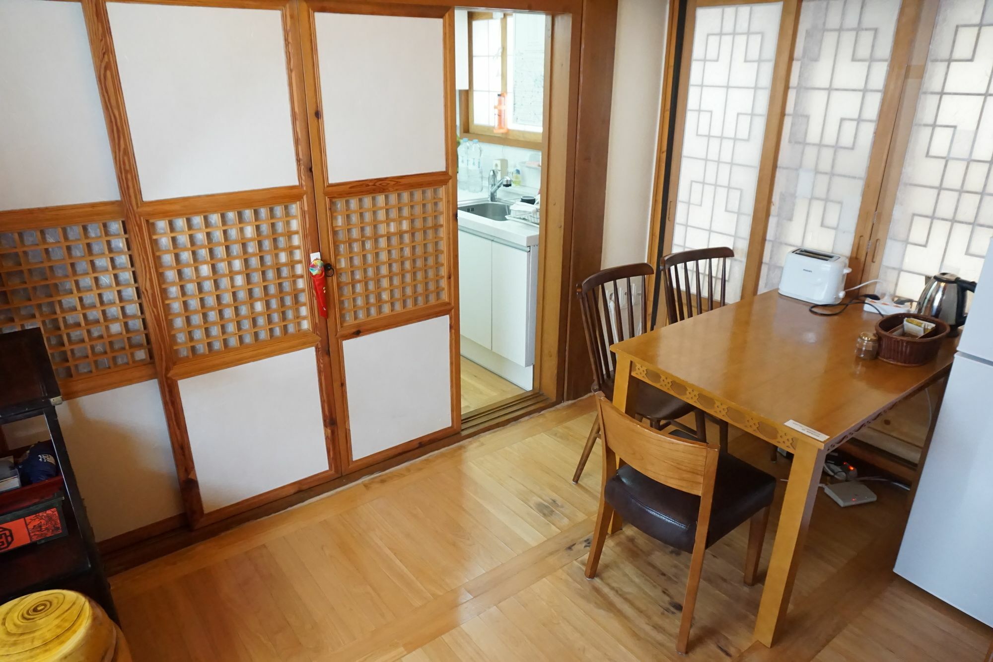 Han Hanok Guesthouse Сеул Екстер'єр фото